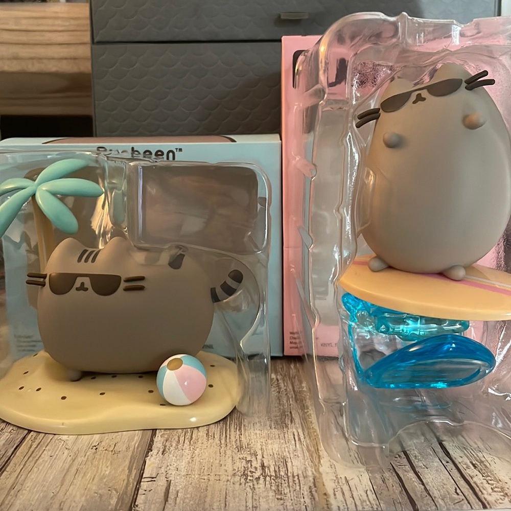 Pusheen Box 2017 Vacation Pusheen & 2018 Surfer Pusheen Vinyl Figures
